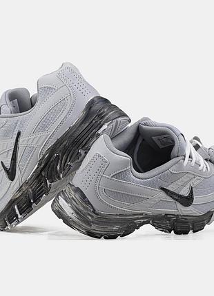 Nike initiator light grey custom 4