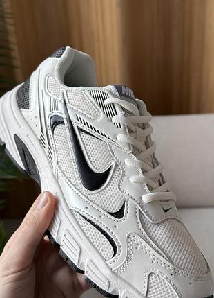 Кроссовки nike air zoom vomero 20 white/black