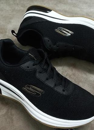 Кроссовки весна-осень текстиль мал.38-38.5р.skechers вьетнам