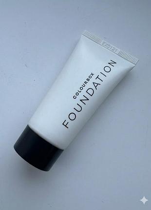 Тональна основа colourbox foundation
