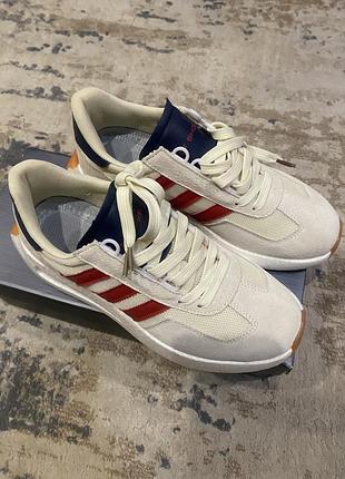 Чоловічі кросівки