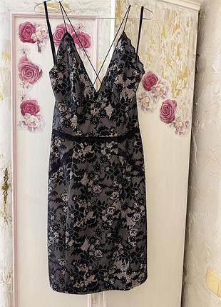 Ексклюзивна, колекційна сукня з мʼякого мережива kardashian kollection в ідеальному стані
