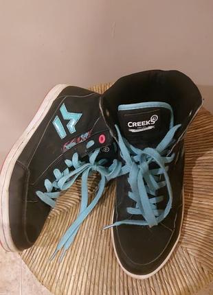 Яркие кроссовки унисекс creeks раз.40-41