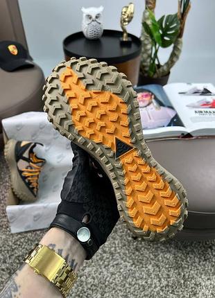 Nike acg mountain fly low beige black 5