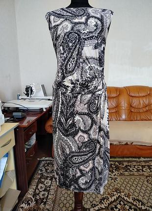 Нарядное платье 20 размер