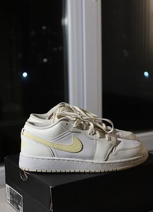 Кросівки nike jordan