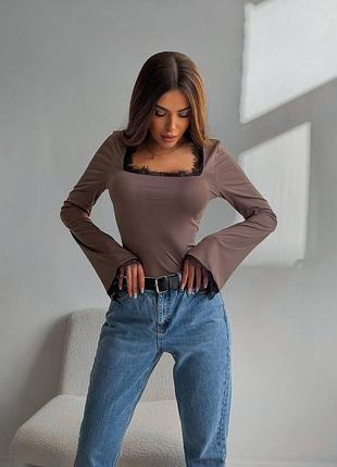 Бежевий лонг з мереживом бежевий лонгслів з мереживом мереживний донгслів