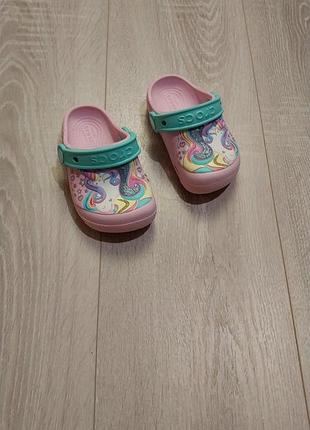 Шльопанці crocs 4