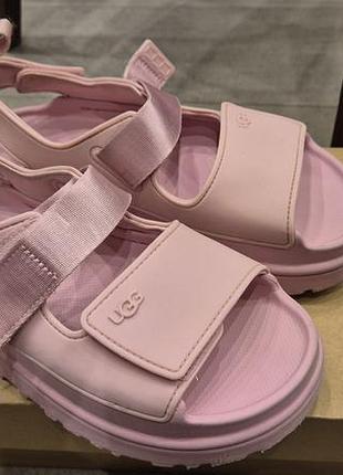 Босоножки ugg