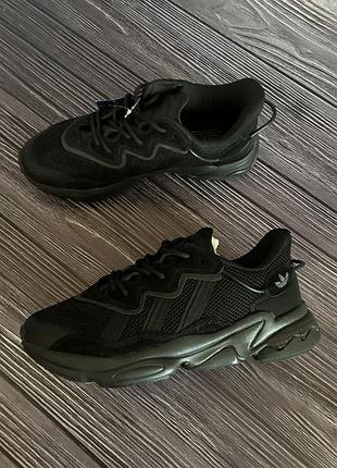 Кроссовки adidas ozweego