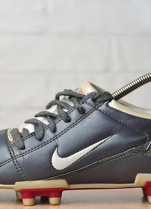 Вінтажні бутси nike total 90 iii
