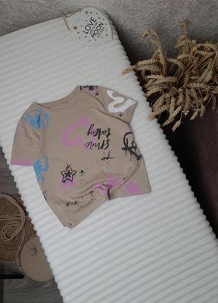 Котонова футболка з графіті від primark 5-6 років (110-116)