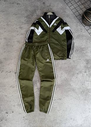 Спортивний костюм adidas