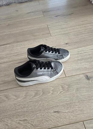 Оригінальні кросівки puma
