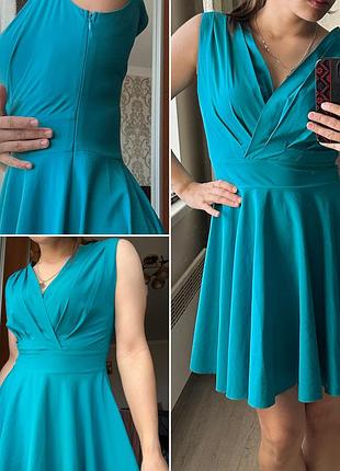 Блакитна сукня м