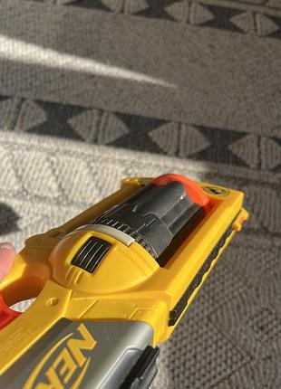 Nerf n-strike 4