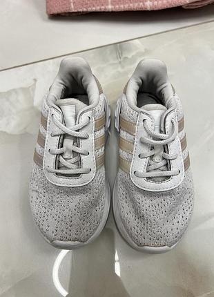 Кросівки adidas 24