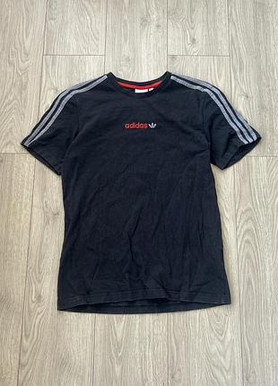 Футболка adidas