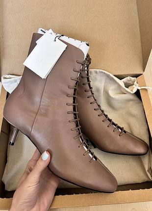 Шкіряні черевики zara зара на шнурівці kitten heel