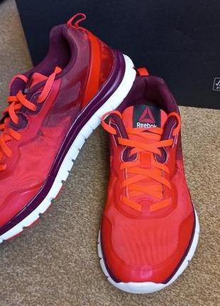 Кросівки reebok р.37.5. оригінал