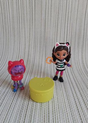 Игровой набор&nbsp;gabby's dollhouse kitty karaoke&nbsp;от компании spin master.