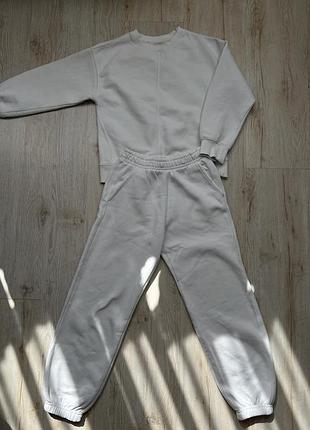 Костюм утеплений zara 130-140 см