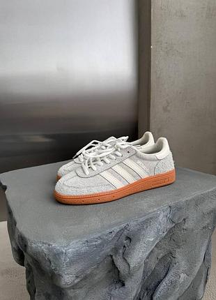 Кроссовки adidas spezial
wonder silver premium