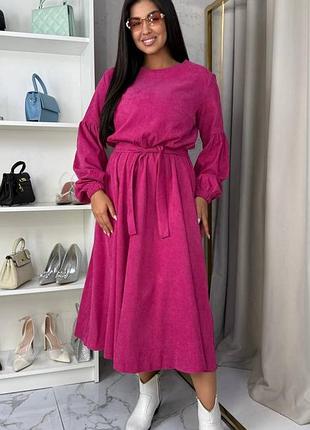 Жіноча вельветова сукня міді