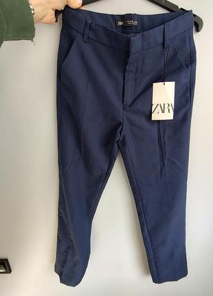 Стильные брюки zara 146/152, 390