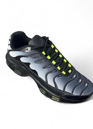 Мужские кроссовки 4