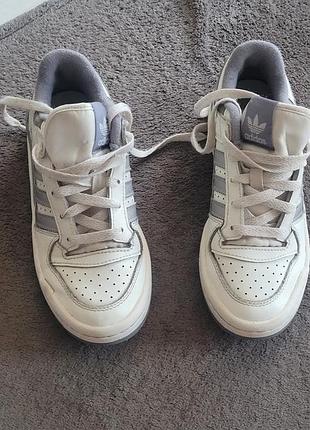 Кроссовки adidas оригинал 35.5 размер кожа