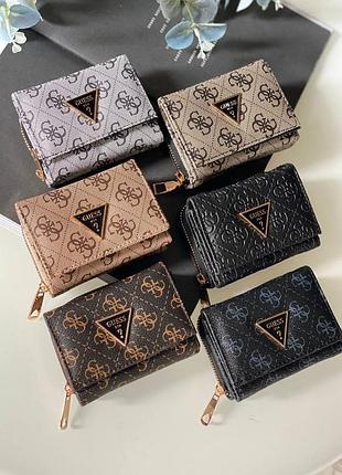 Маленький гаманець guess