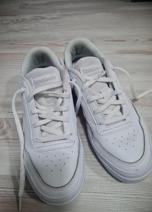 Кросівки для дівчинки reebok