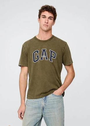 Чоловіча футболка gap