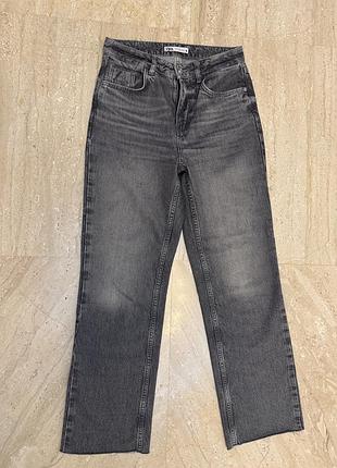 Джинси zara /36р