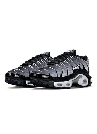 Жіночі кросівки nike air max plus grey black white