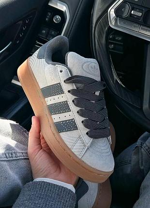 Класні жіночі кросівки adidas campus 00s japanese rock garden ash silver premium сірі