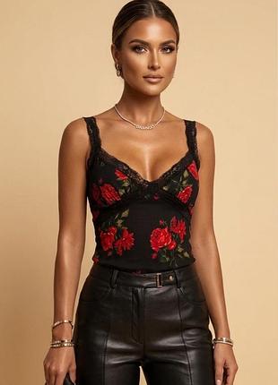Pink boutique love vibes топ-ками с цветочным принтом и кружевом | атласный cami top uk 10
