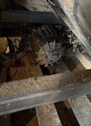 Подрібнювати кормів з елекротроприводом 2