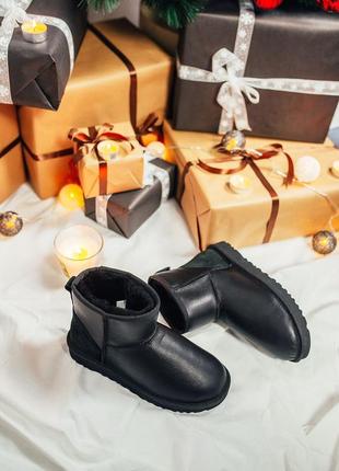 Ugg mini уггі чорні міні5 фото