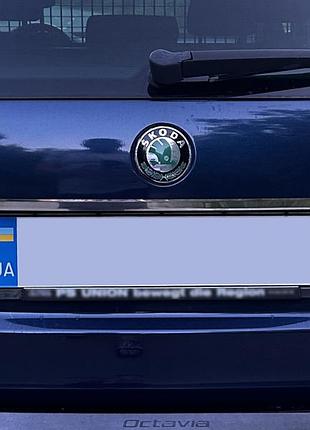 Хромированная накладка над номером carmos (нержавейка) для skoda octavia ii a5 2010-2013 гг