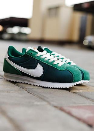Жіночі кросівки nike cortez green