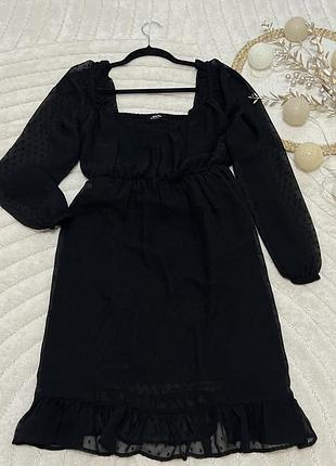 Волшебное актуальное шифоновое платье миди.