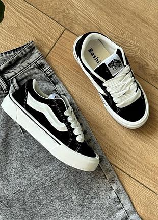 Кросівки для дівчат