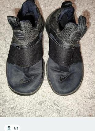 Кросівки nike
