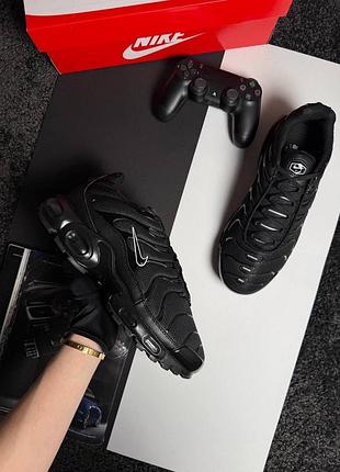 Чоловічі кросівки nike air max plus black