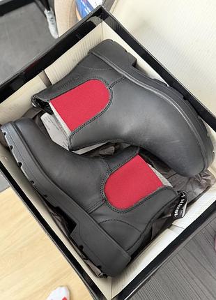 Шкіряні демисезонні черевики, 37 розмір, нові