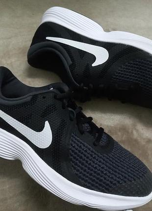 Кроссовки весна-осень мал.38-38.5р.nike вьетнам