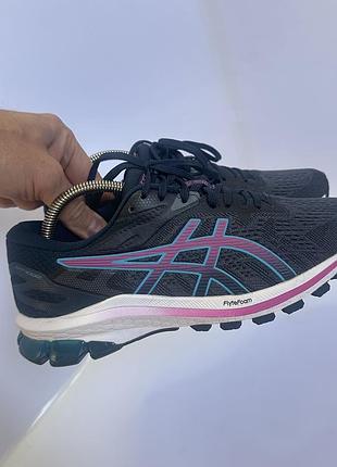 Кросівки asics gt 1000 розмір 40