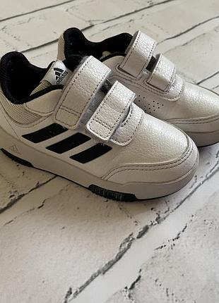 Дитячі кросівки adidas оригінал